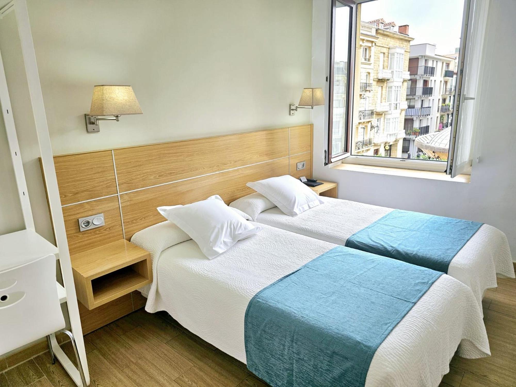 Musika Plaza Hotel Zarautz Buitenkant foto