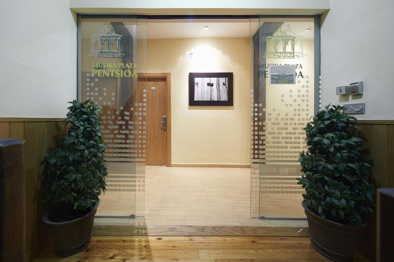 Musika Plaza Hotel Zarautz Buitenkant foto